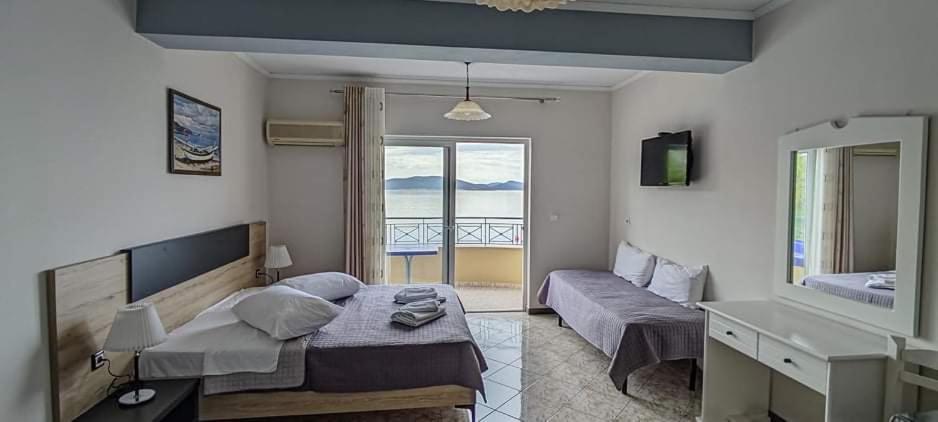 Hotel Klironomi Sarandë Pokoj fotografie